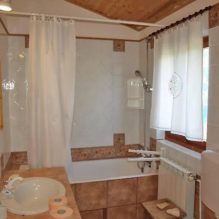 Сasa de vacaciones Holiday Stancija Svogari *